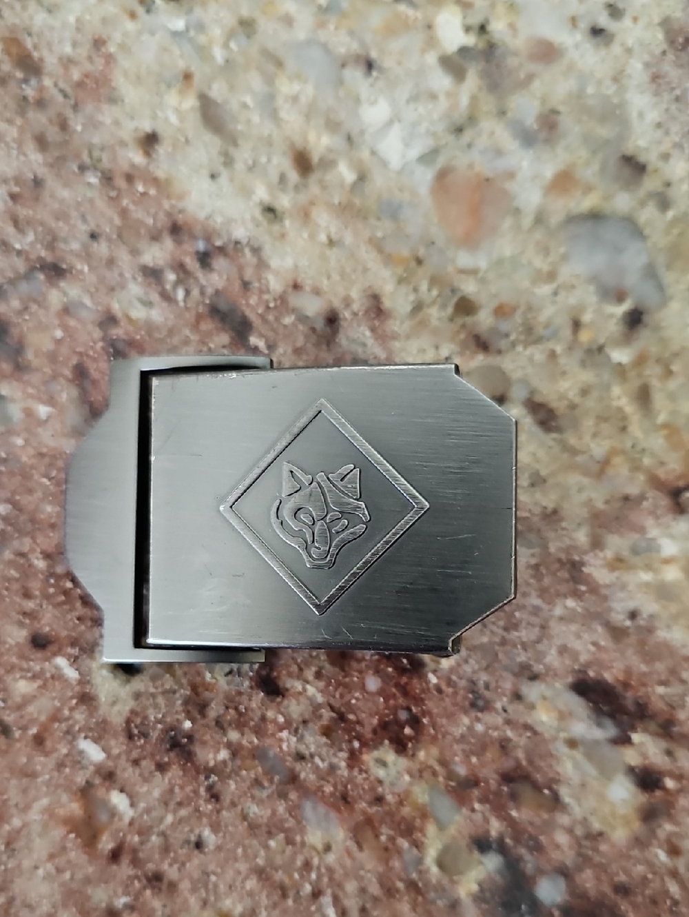 Cub Scout Metal Belt Clip with Wolf Emblem - Silver